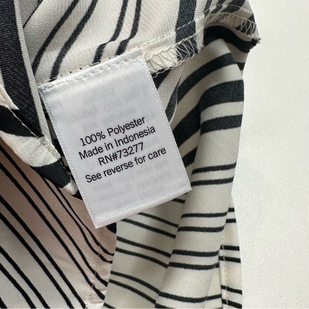 Nine West Black and White Diagonal Striped Sleeveless Workwear Blouse Plus 0XL - Picture 5 of 7